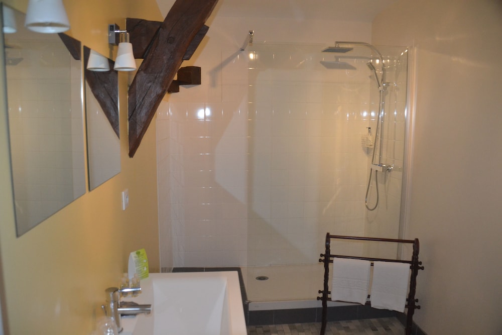RELAIS DE LA MOTHE 42/42