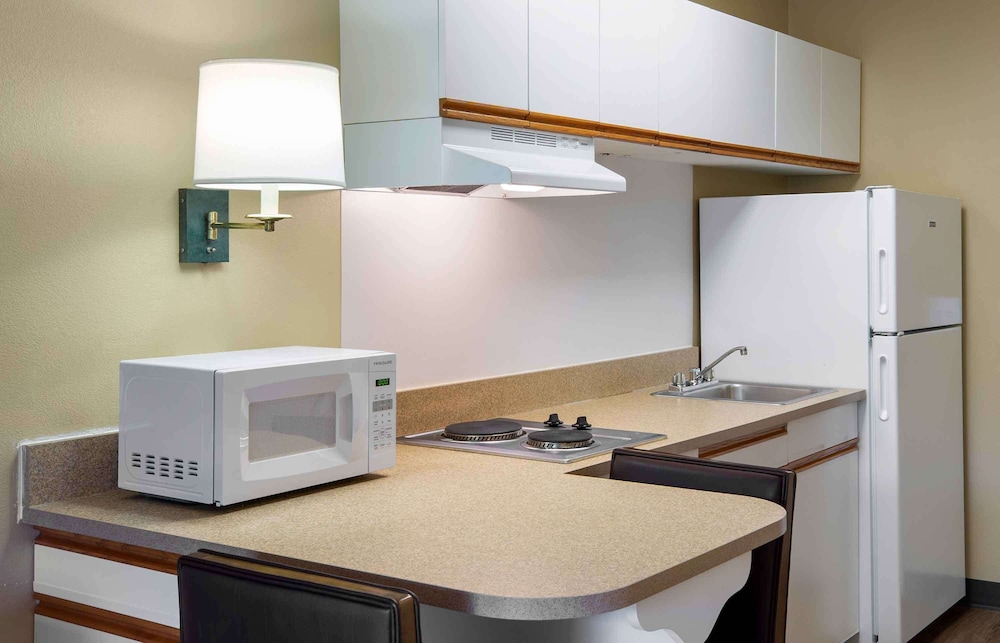 Extended Stay America Suites Boston Marlborough 43/55