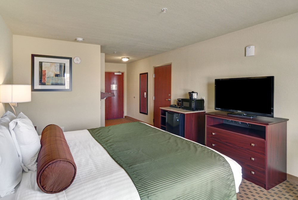 Cobblestone Inn Amp Suites Big Lake Tx 25/80