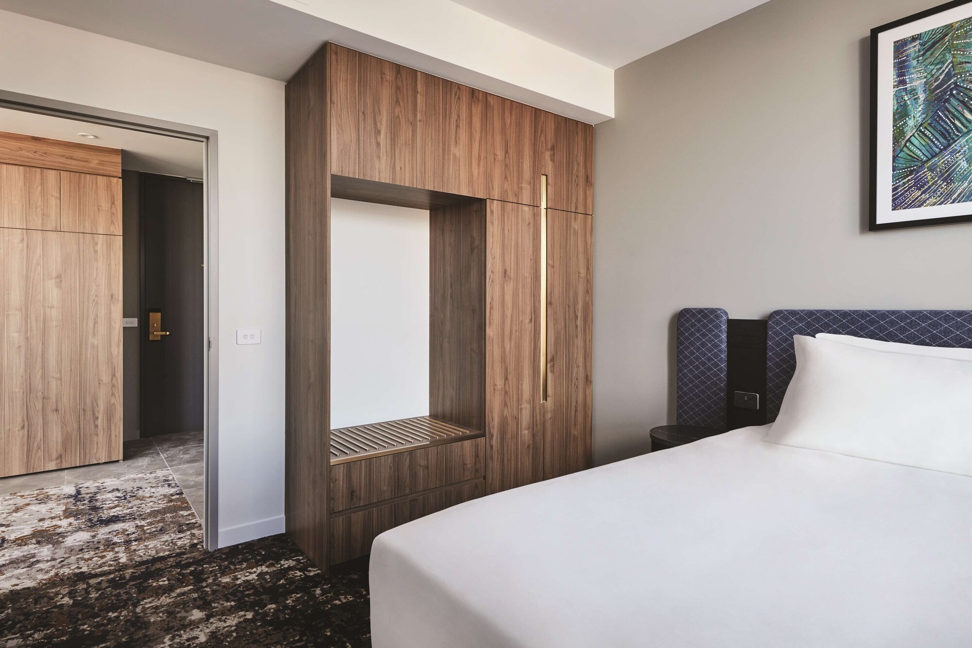 1 BEDROOM, APARTMENT