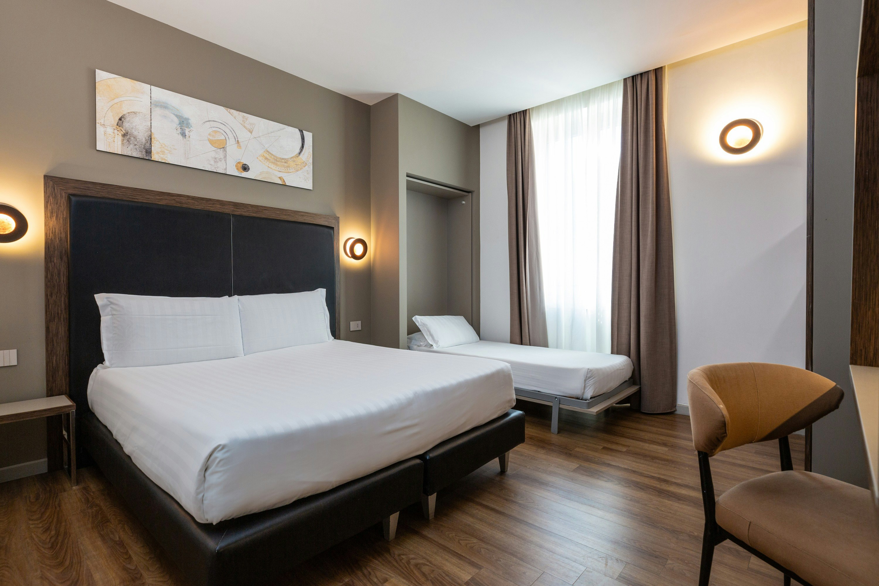 Al Manthia Hotel 46/94