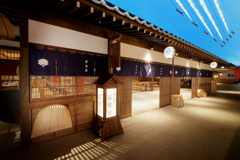 International Resort Hotel Yurakujo 6/50