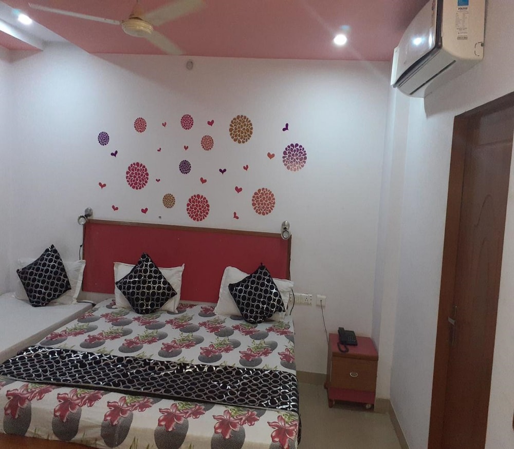 Airport Sky Inn 25/60