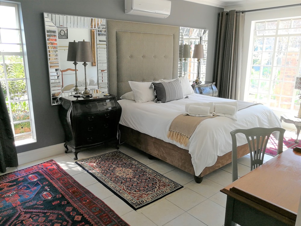 At 98 On Lynburn Guest House 21/50