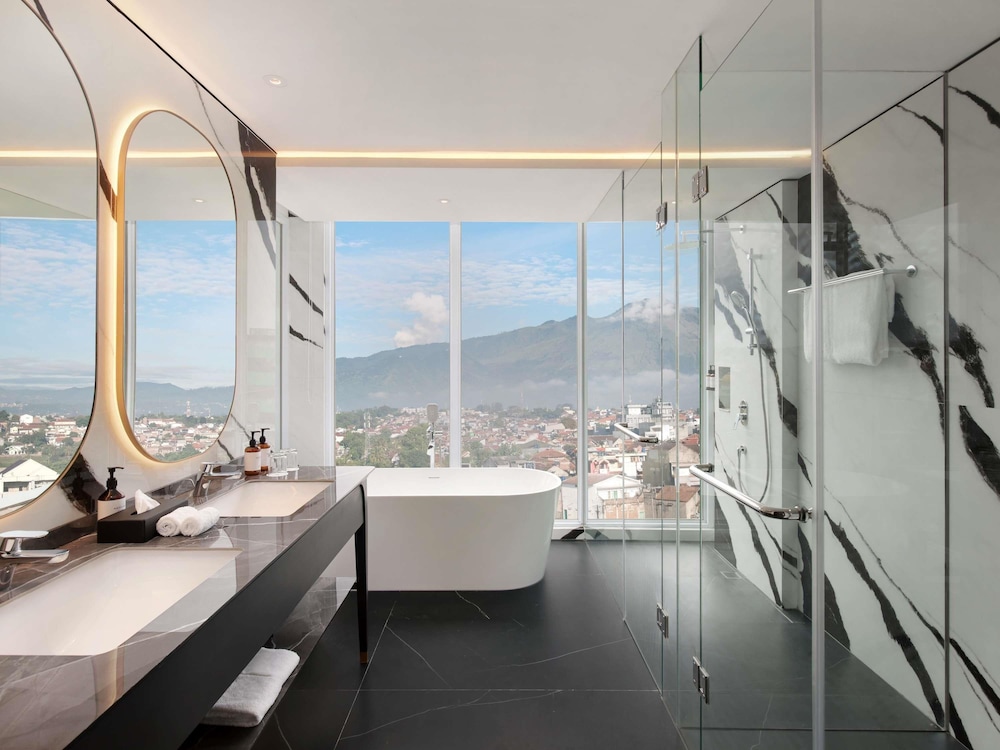 Mercure Garut City Center 38/40