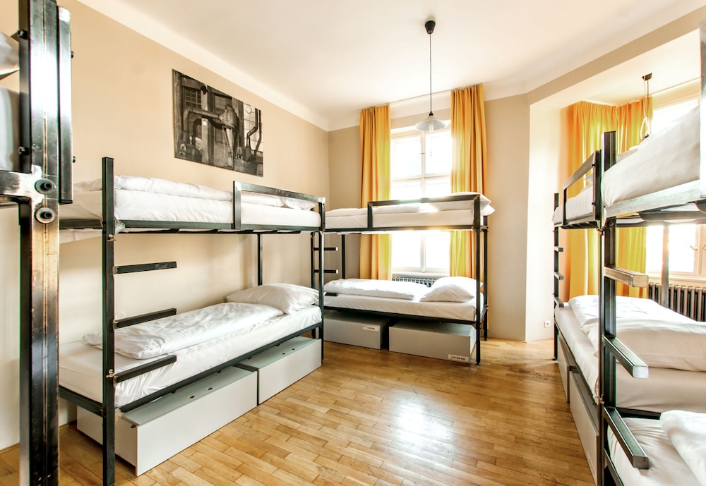 Czech Inn 14/74