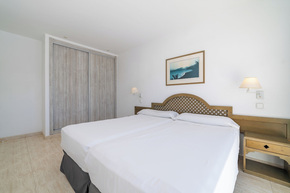 1 BEDROOM, APARTMENT