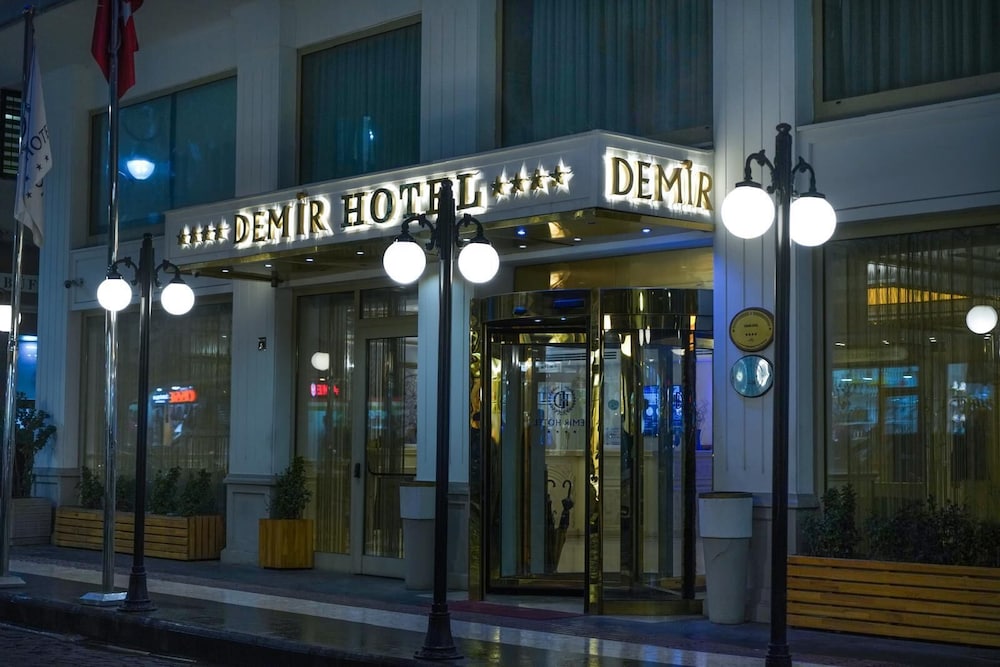 Demir Hotel 2/44