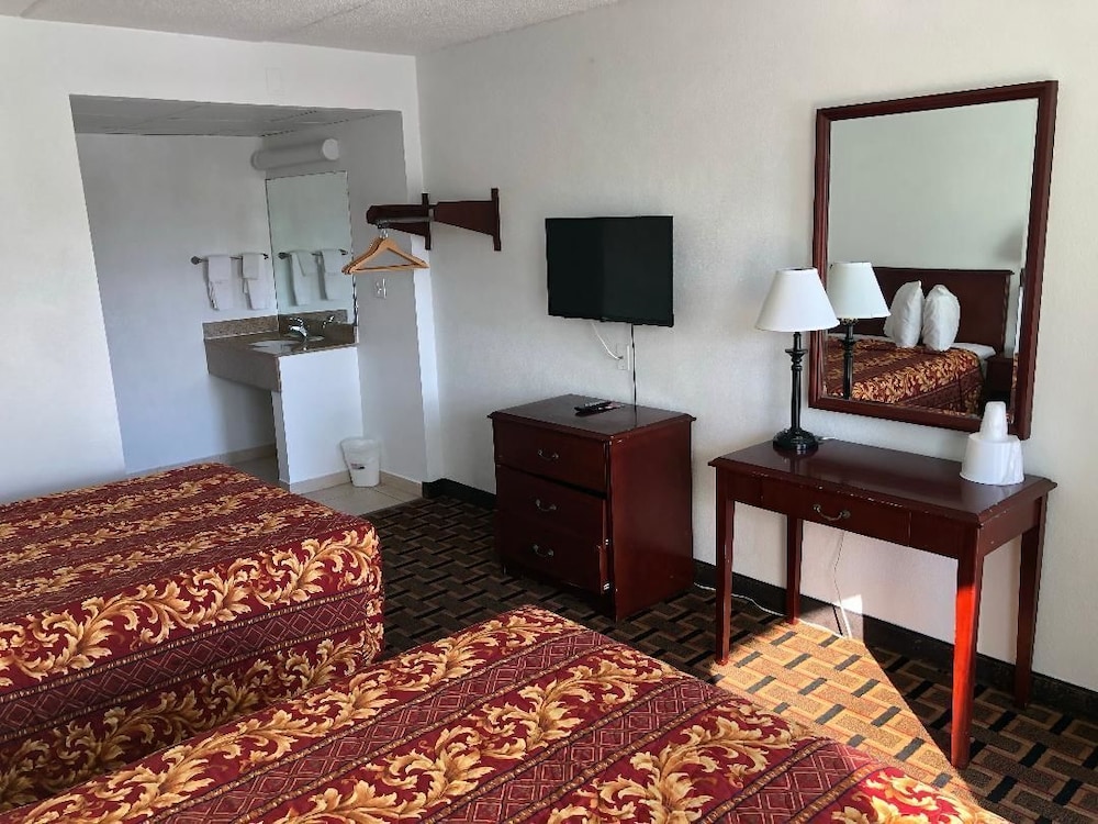 Budget Inn Cocoa 32/45