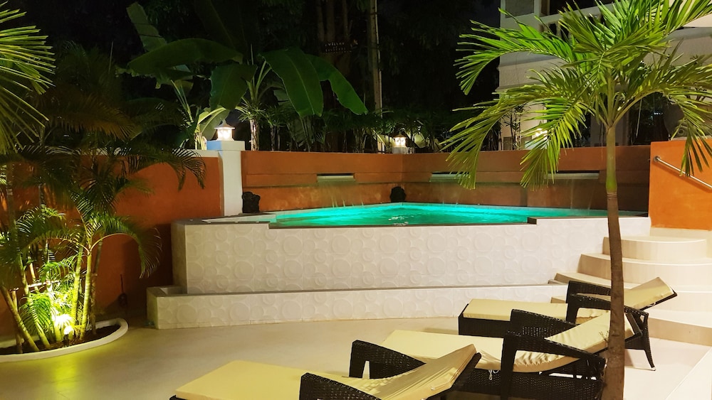 Yailand Luxury Pool Villa Pattaya 13/39
