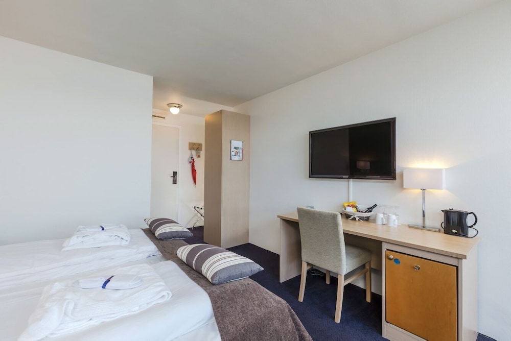 Grand Hotel Asgardstrand 22/76