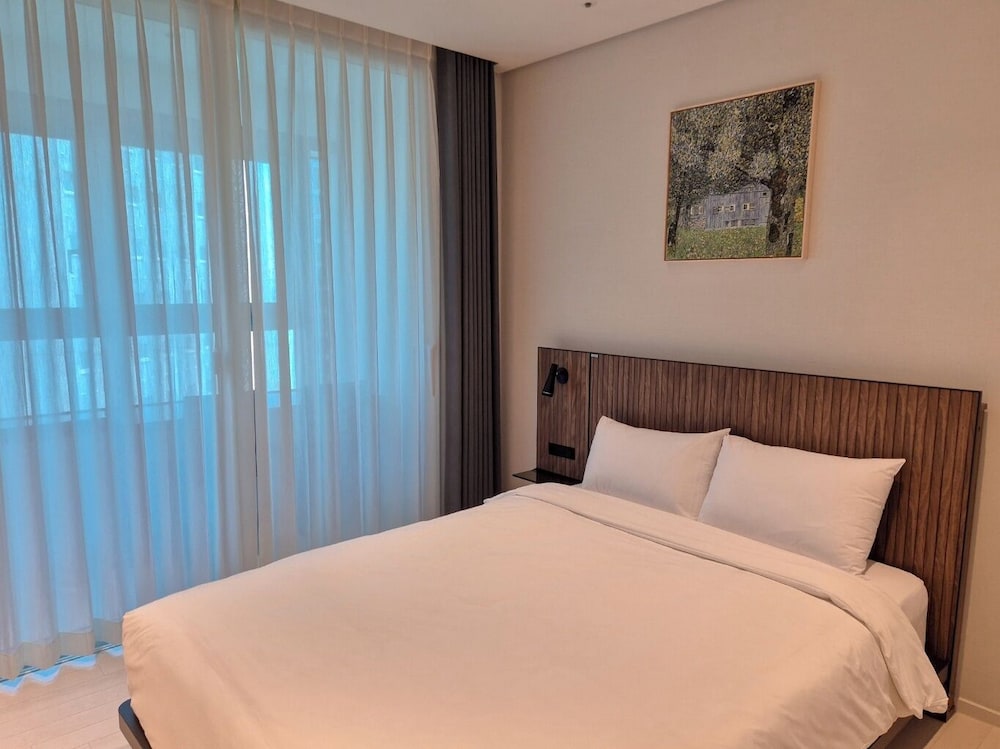 NewCZ Haeundae Residence 33/65