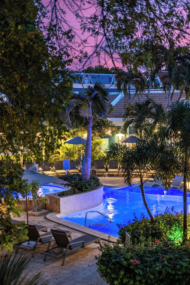 Kura Botanica Hotel 37/62
