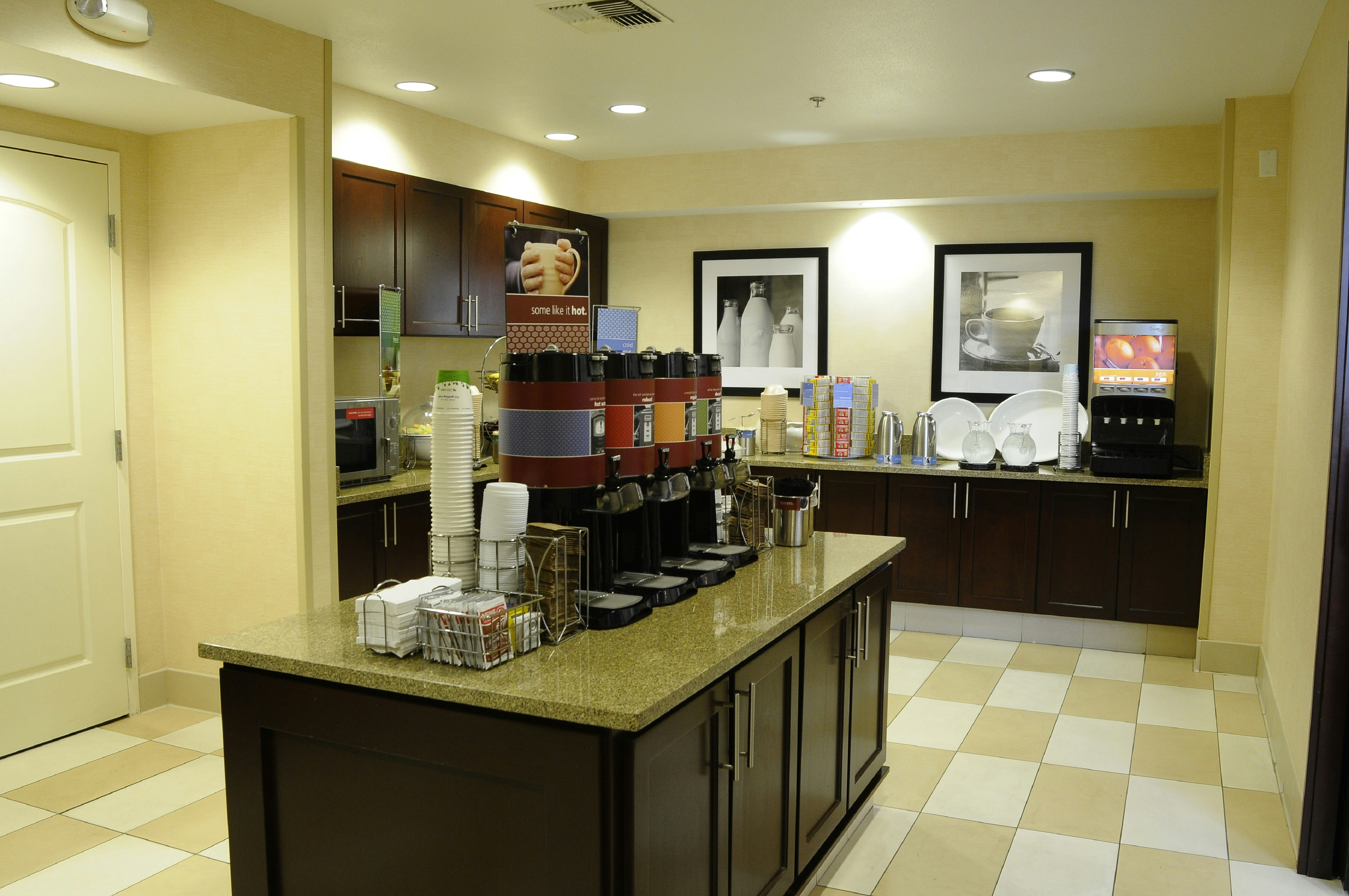 Hampton Inn Suites Redding Ca 9/55