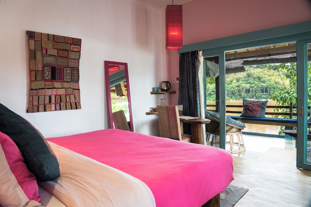 Ock Pop Tok Mekong Villa 9/50