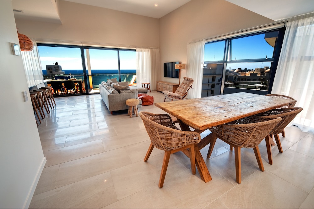 First Light Mooloolaba, Ascend Hotel Collection 67/75