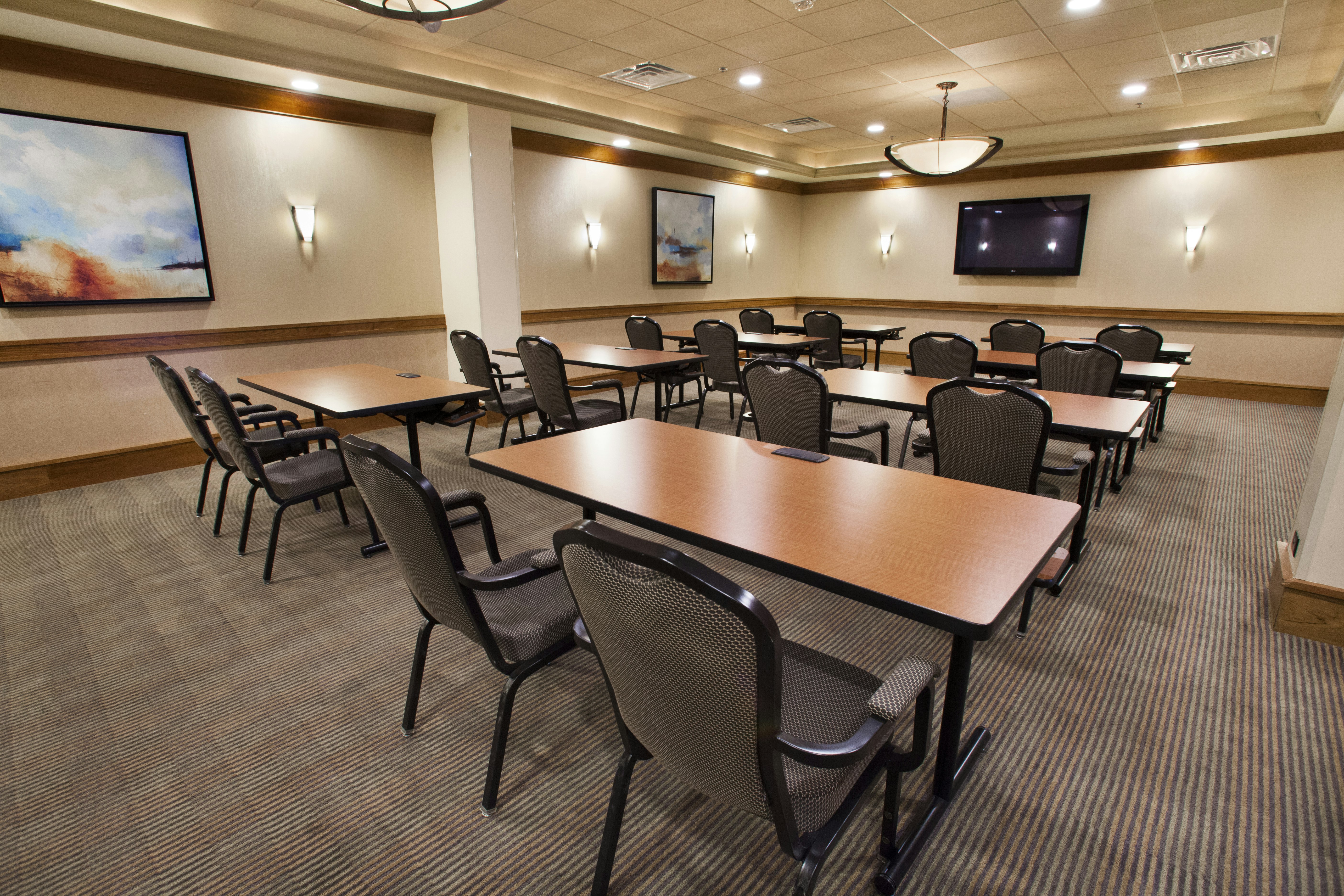 Hilton Chicago/Oak Brook Suites 50/56