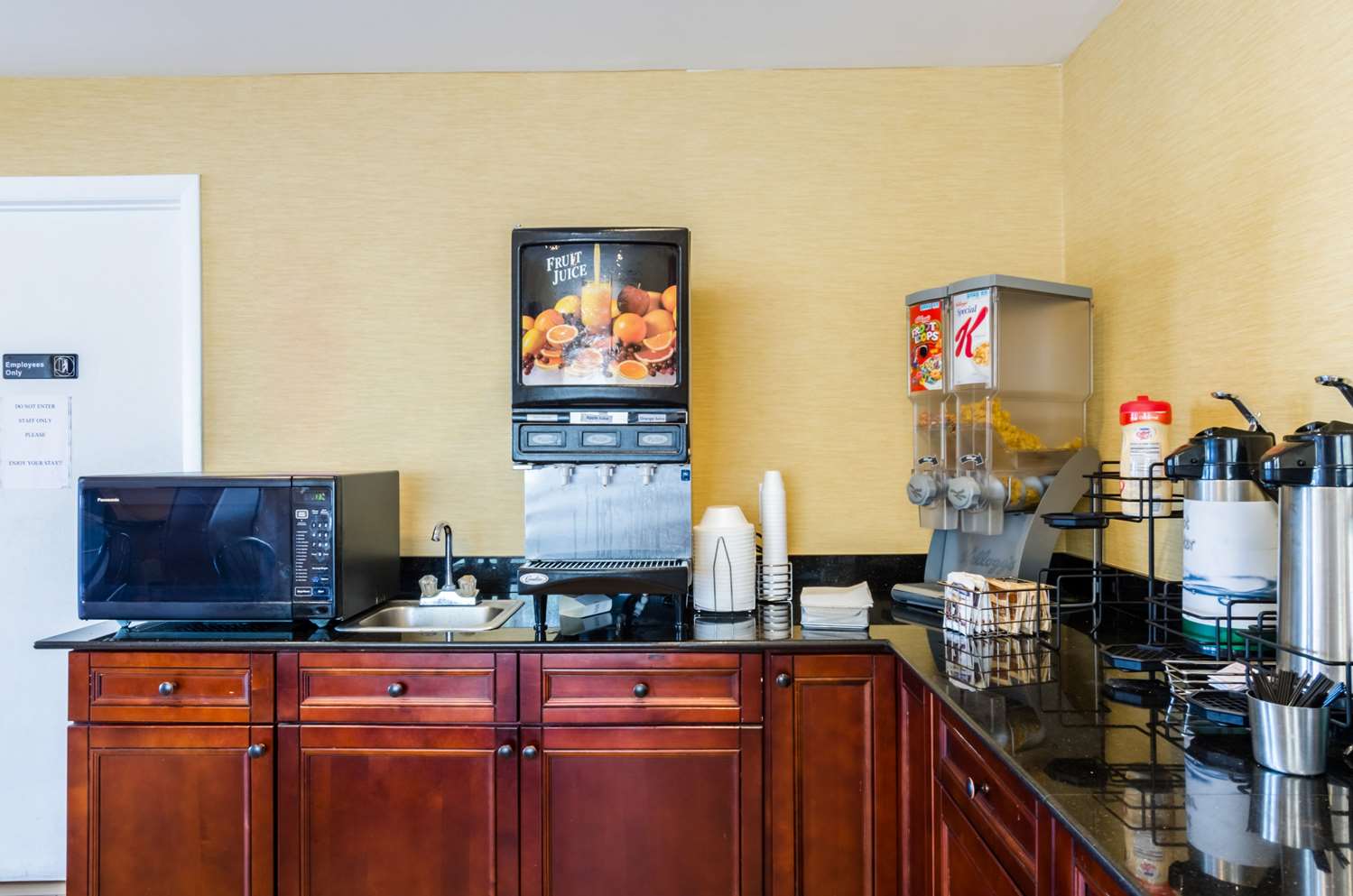 FairBridge Inn Express Pittsfield MA 10/51