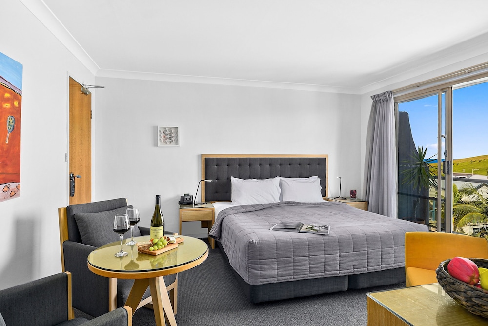 Spa, Deluxe, King Bed, Balcony