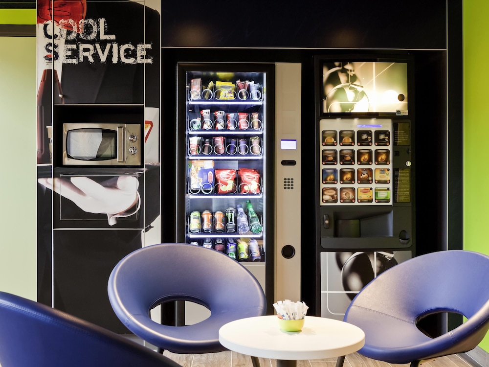 Ibis Budget Pontault Combault Rn4 Marne La Vallee 33/40