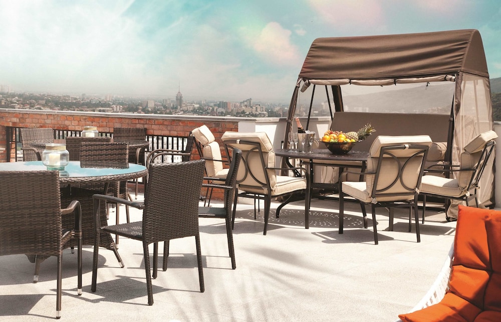 The Terrace Boutique Hotel 31/43