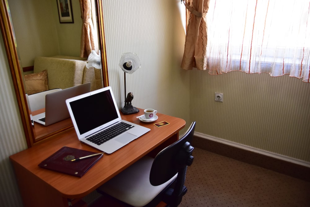 Garni Hotel Lav 38/50