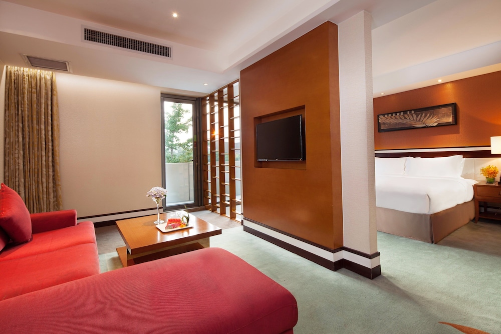 Holiday Inn Beijing Shijingshan Parkview 41/78