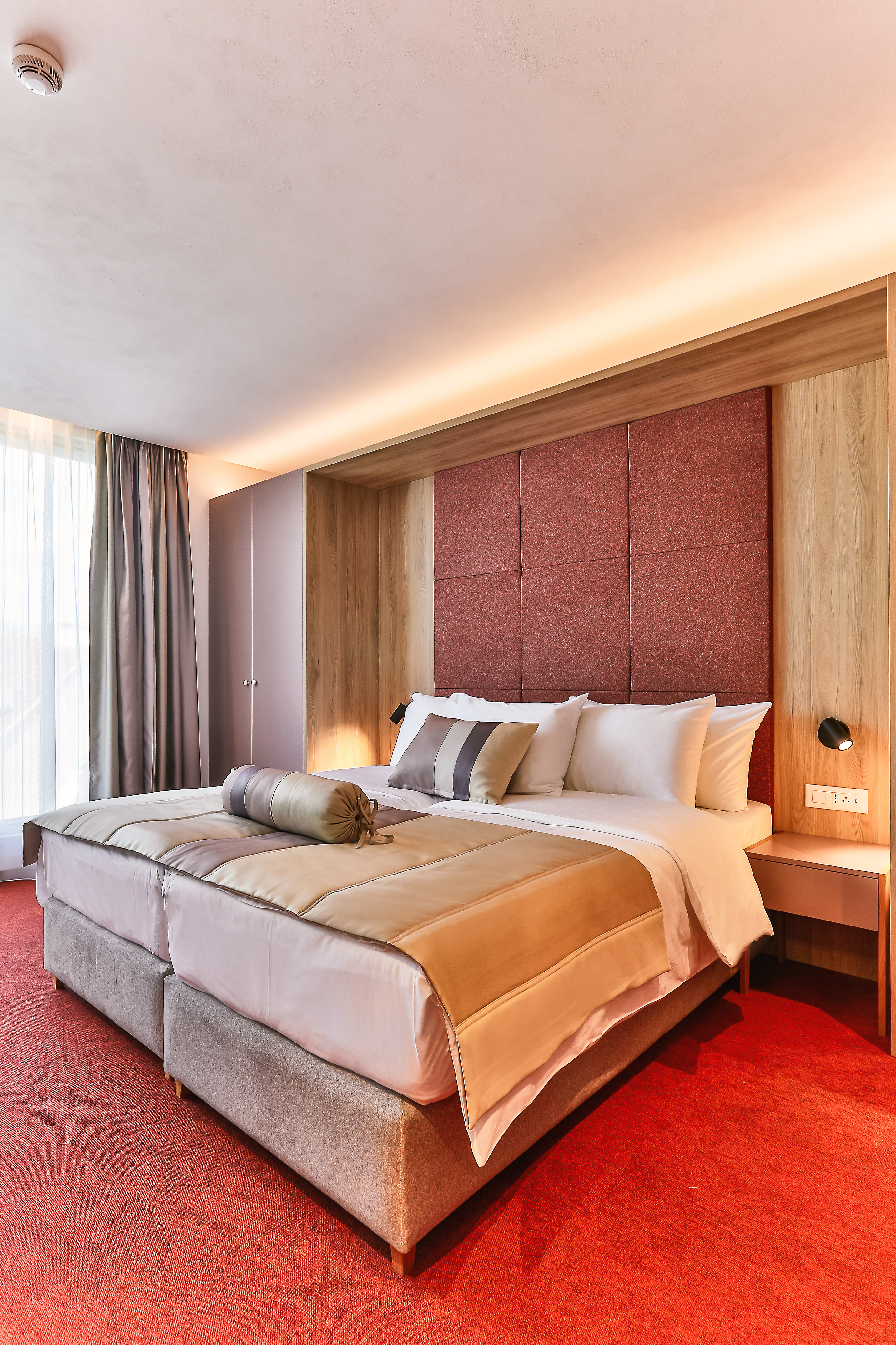 Carine Hotel Centar 23/50