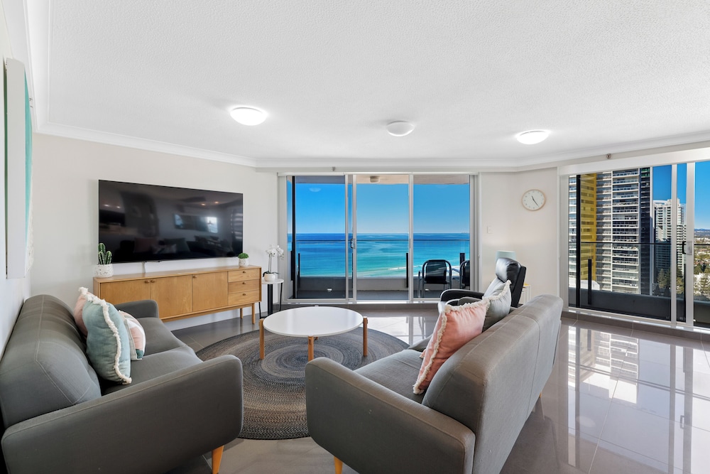 ULTIQA Beach Haven on Broadbeach 31/50