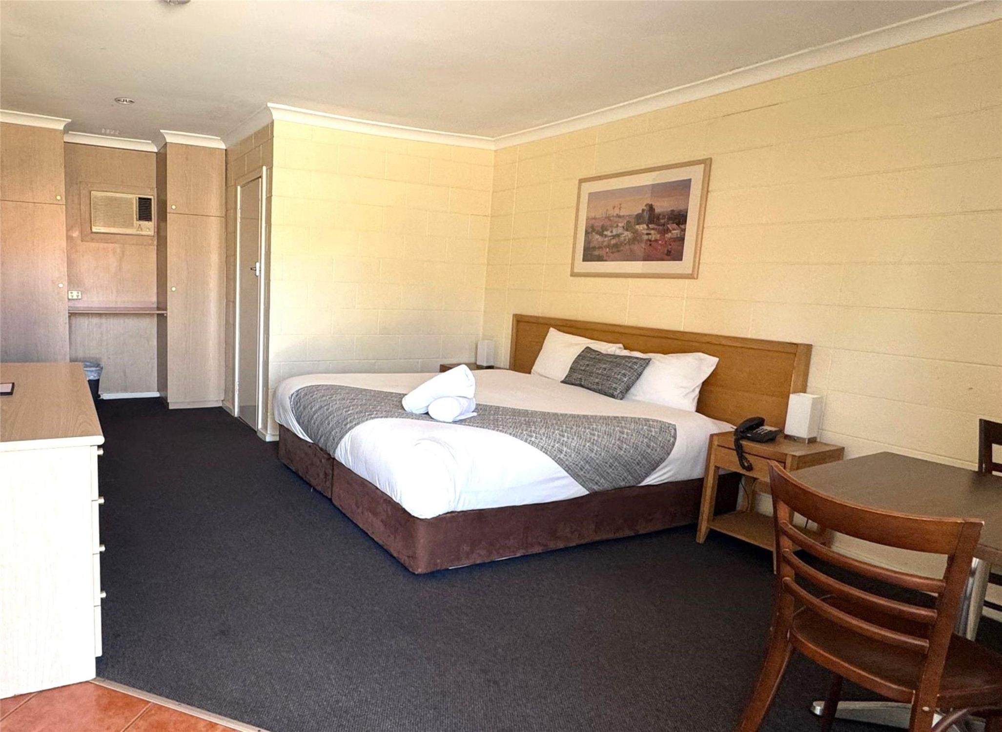 Standard, King Bed