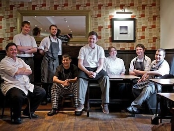 The Sun Inn 32/39