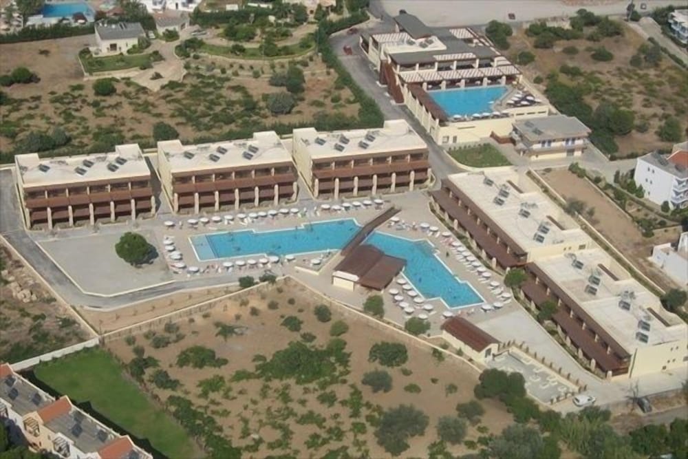 Island Blue Hotel 7/45