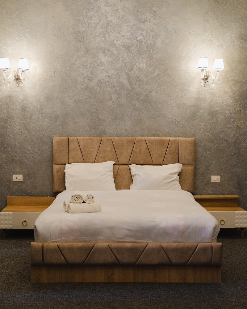 STANDARD, DOUBLE OR TWIN BED, BEACH VIEW