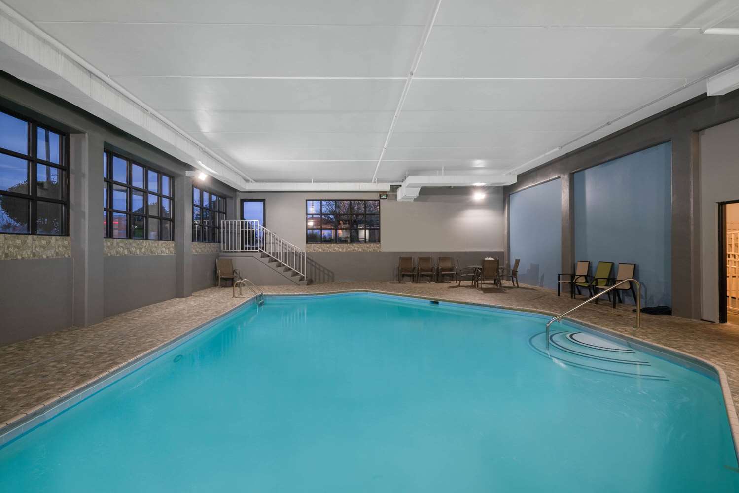 swimming pool spa
