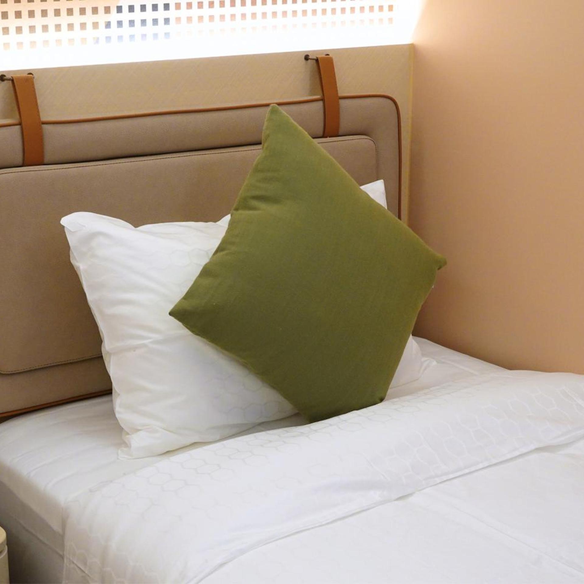 Hotel 165 20/45