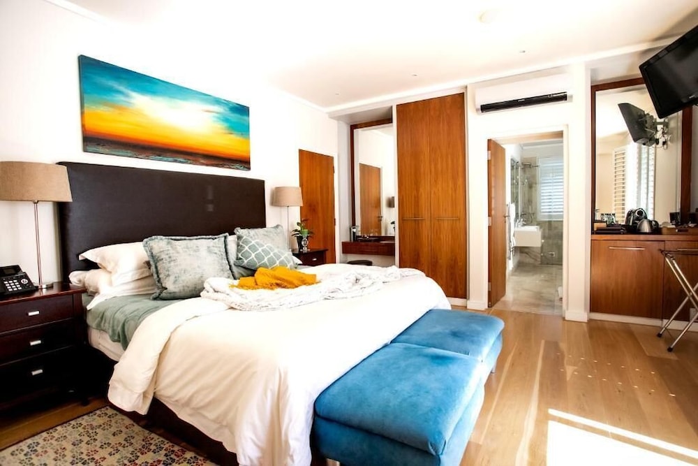 Selkirk House 8/50