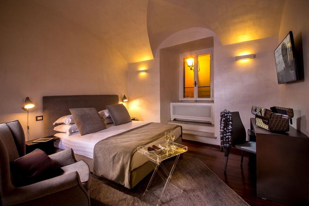 SUPERIOR, DOUBLE BED