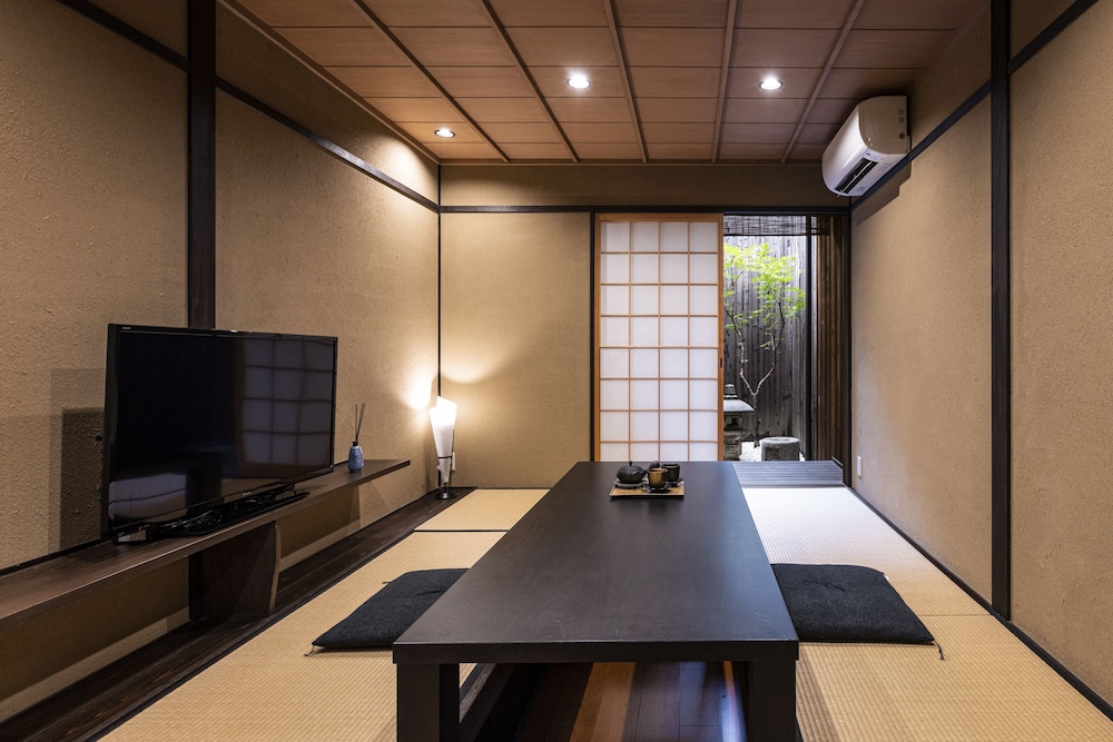 Rinn Premium Koki West/East 24/27