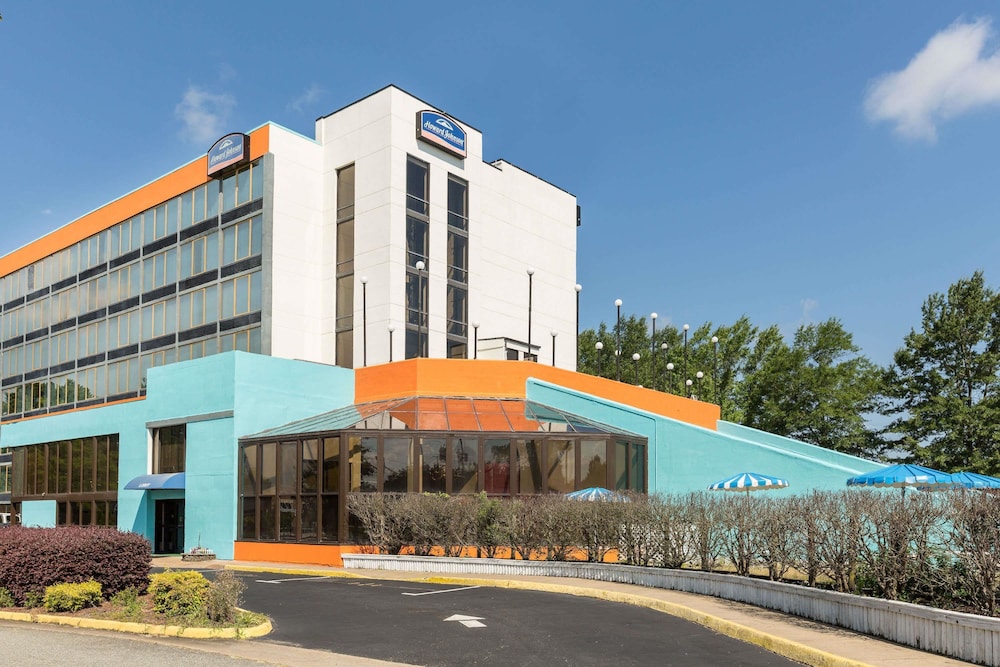 Howard Johnson By Wyndham Williamsburg 1/26