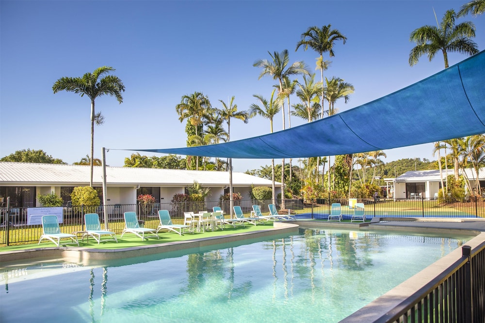 Mission Beach Resort 38/75