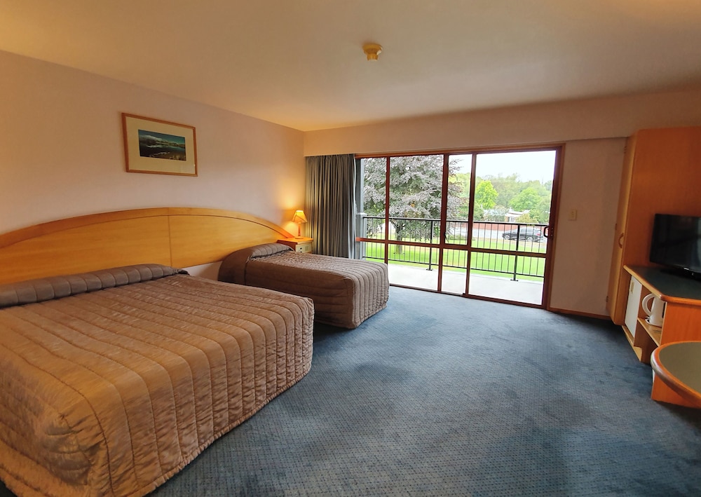 Heritage Gateway Hotel 10/55