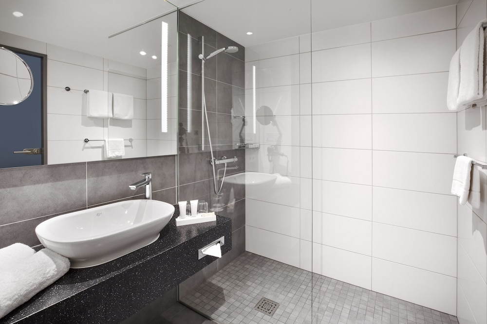 HOLIDAY INN VILLINGEN - SCHWENNINGEN 18/76
