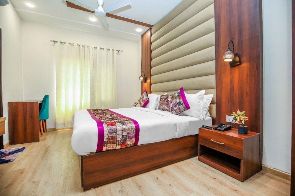 Hotel Karan Residency 18/50