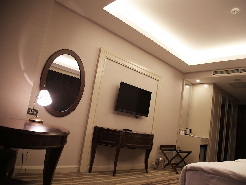 Morrian Hotel 40/50