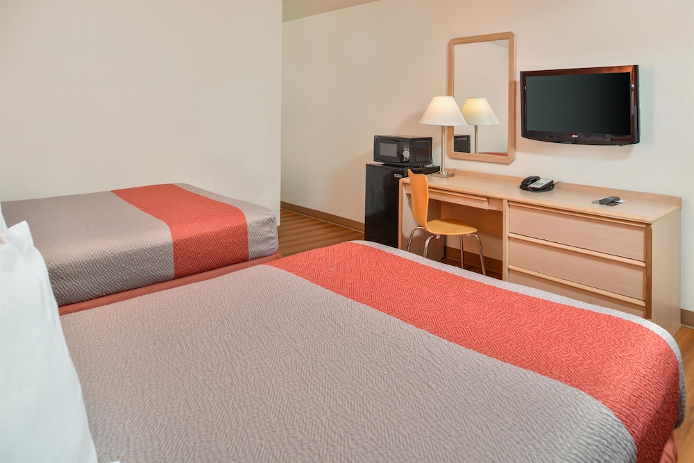 Motel6 Salem, OR - Expo Center 24/58