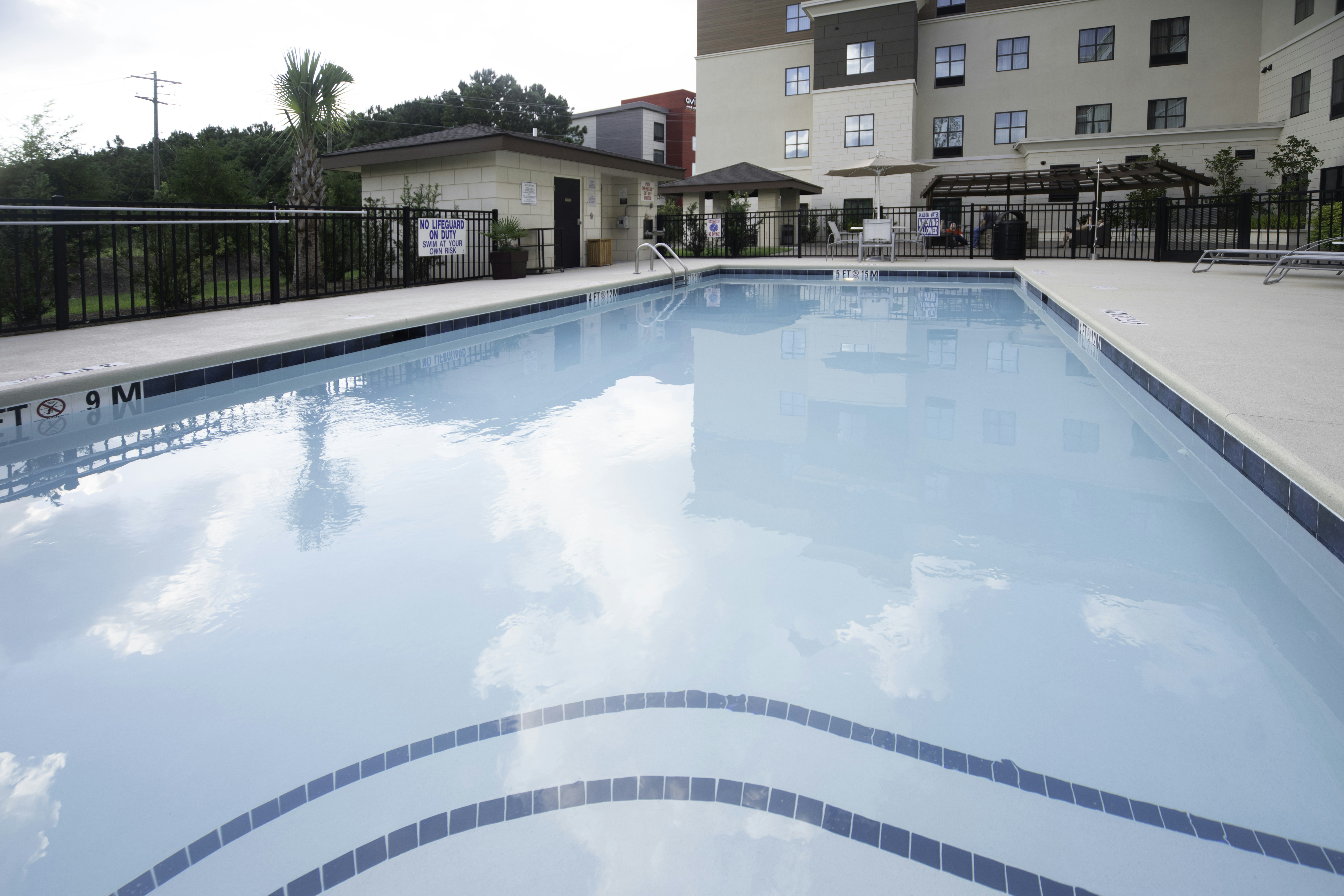 Staybridge Suites Summerville 47/48