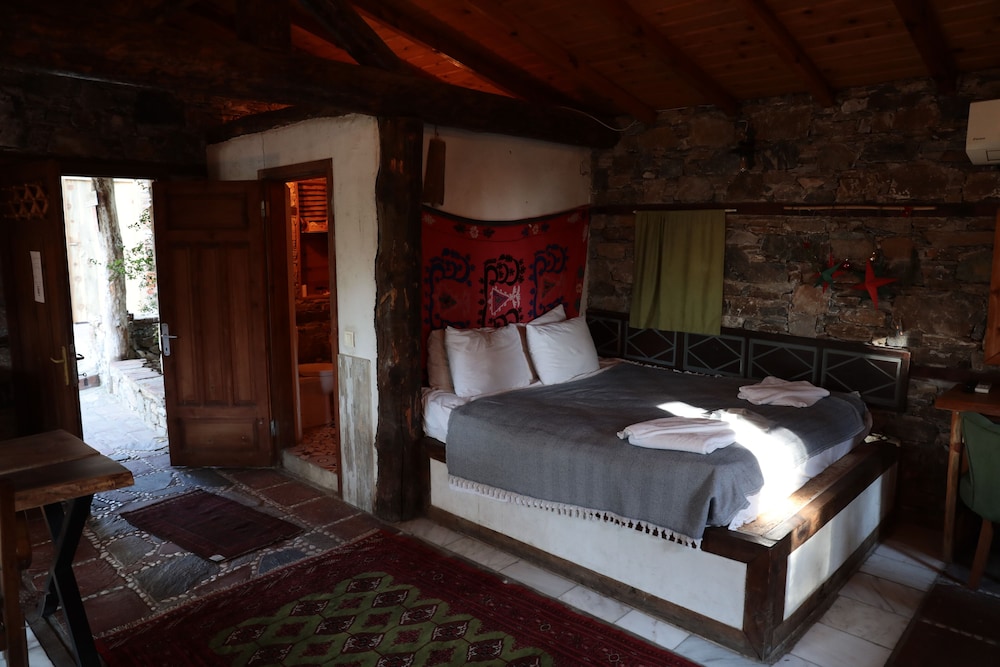 Kayserkaya Cottages & Camping 6/50