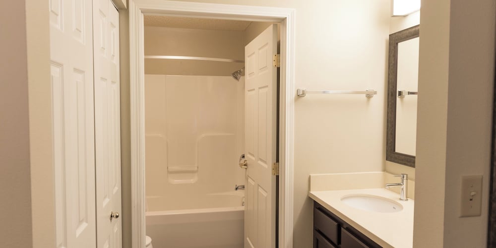 جناح بسريرين مزدوجين بغرفة نوم واحدة بمطبخ، Staybridge Suites Fargo 7/8