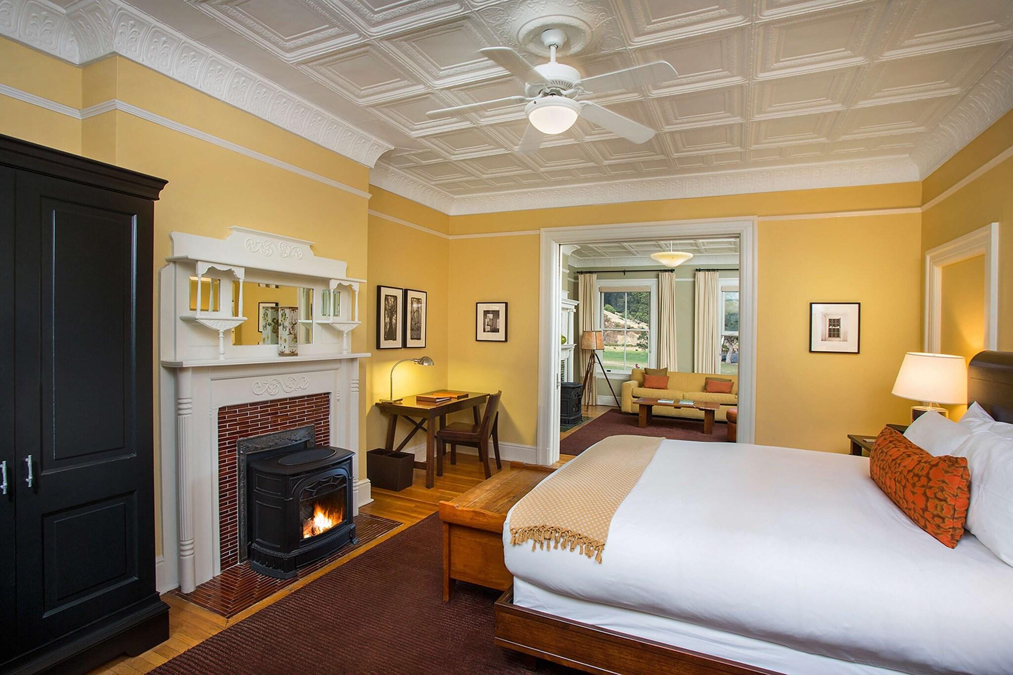 Loft, Suite