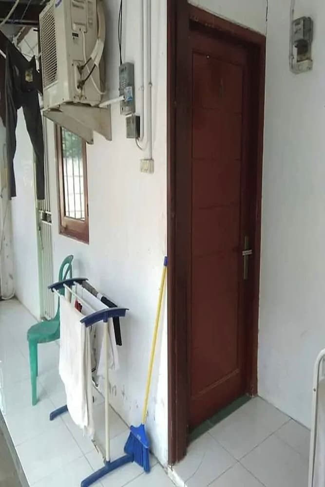 Kost 48 Surabaya 40/46